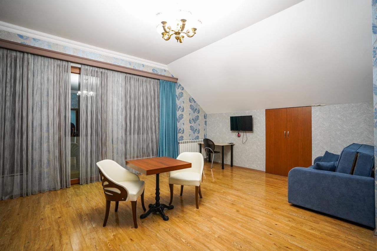 קאחתי Natali Hotel מראה חיצוני תמונה