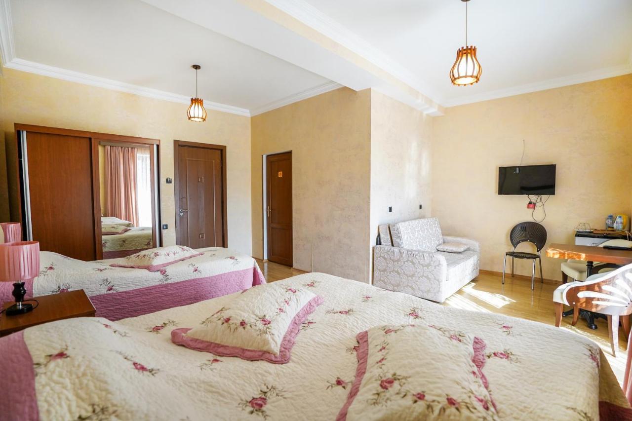 קאחתי Natali Hotel מראה חיצוני תמונה
