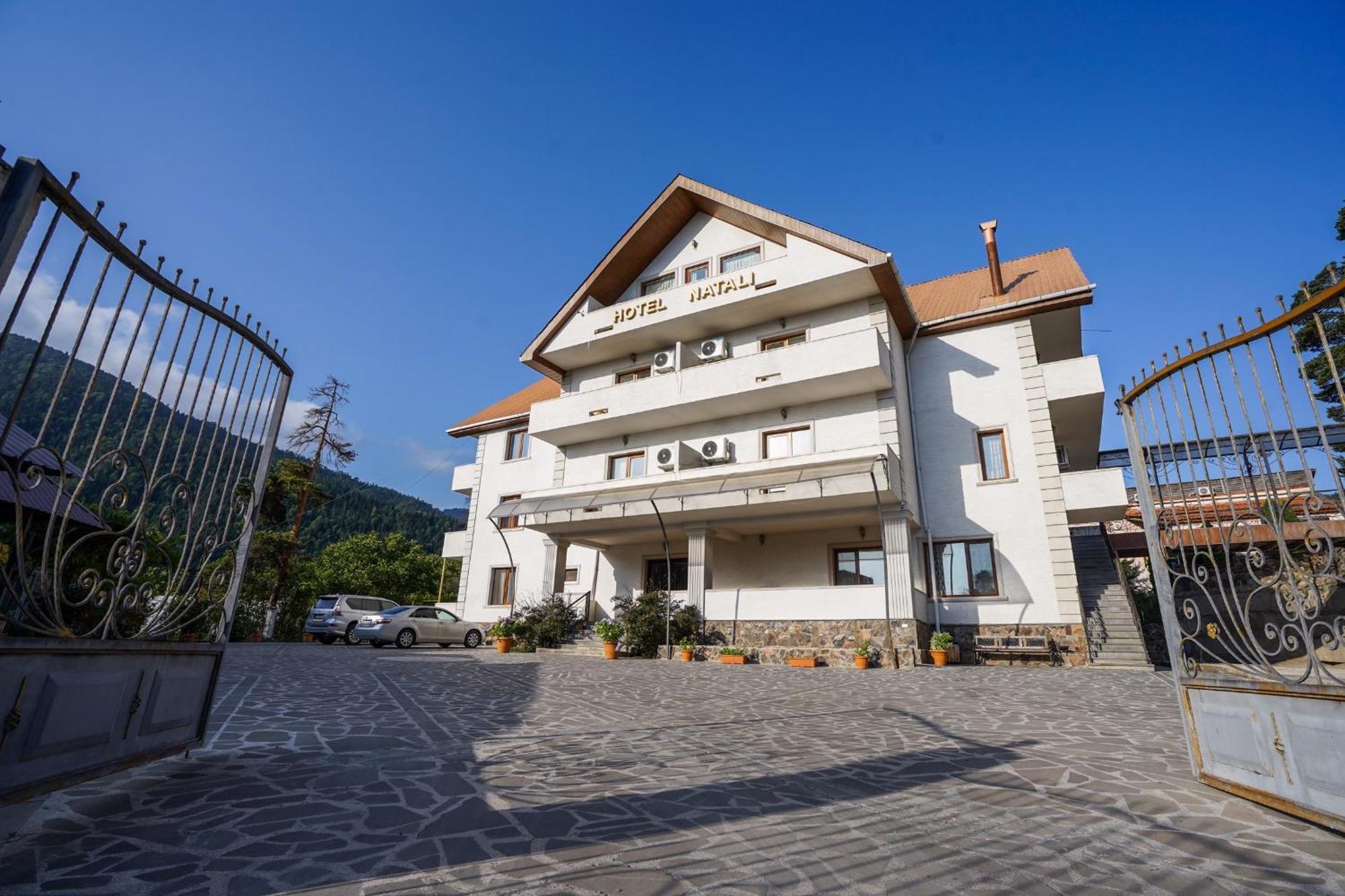 קאחתי Natali Hotel מראה חיצוני תמונה